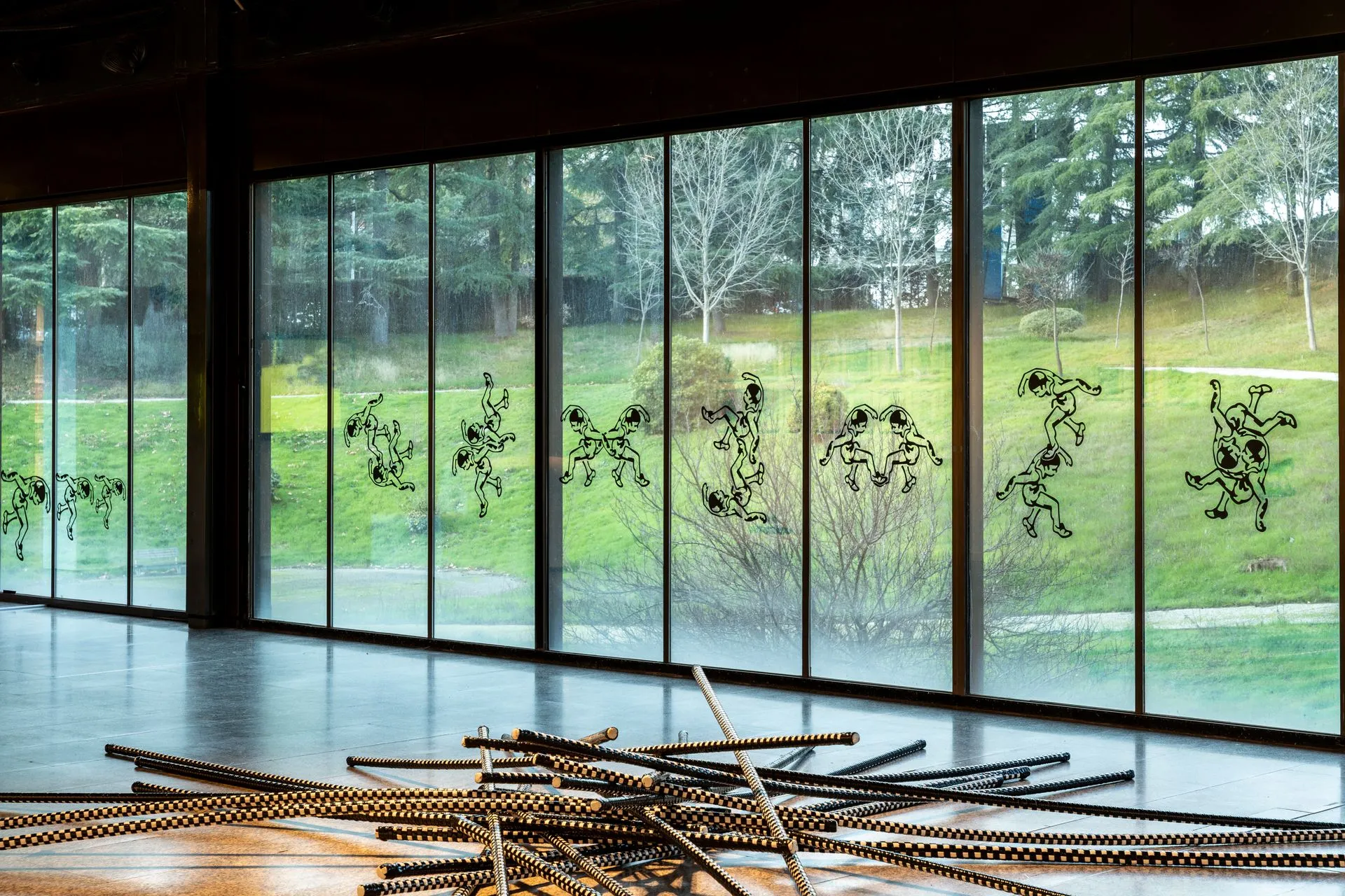 VISITA A LA EXPOSICIÓN DE QUISQUEYA HENRÍQUEZ "EL CENTRO PUEDE ESTAR EN TODAS PARTES" - 8 de Abril de 2026 - Imagen 4